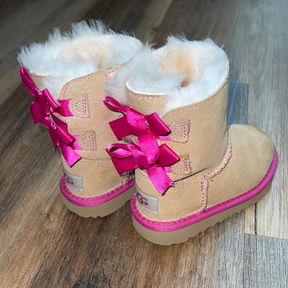 Ugg shimmer pink Bailey Bows